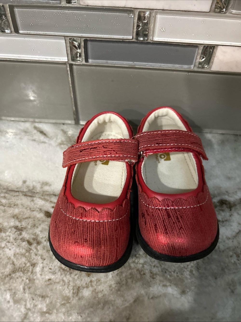 See Kai Run Jane II Girls Toddler Baby Shoes Size 5 Red Metallic Soft Insole